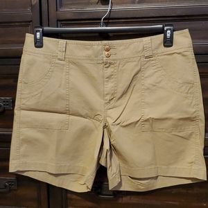 Dockers women short. Size 16